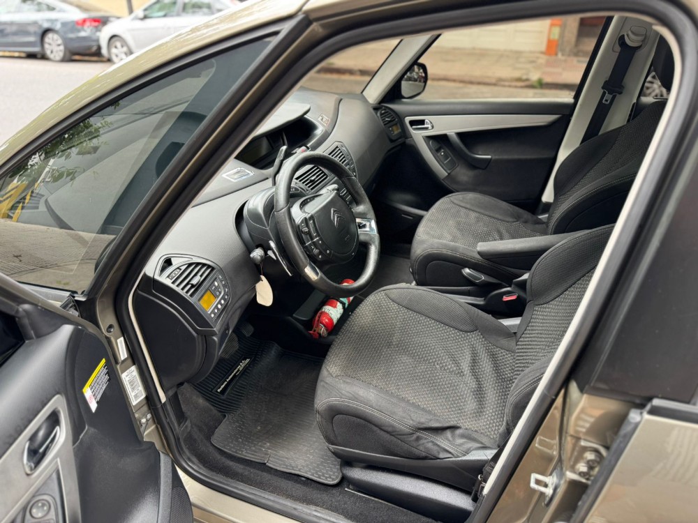 Citroën C4 Picasso Exclusive — foto 8